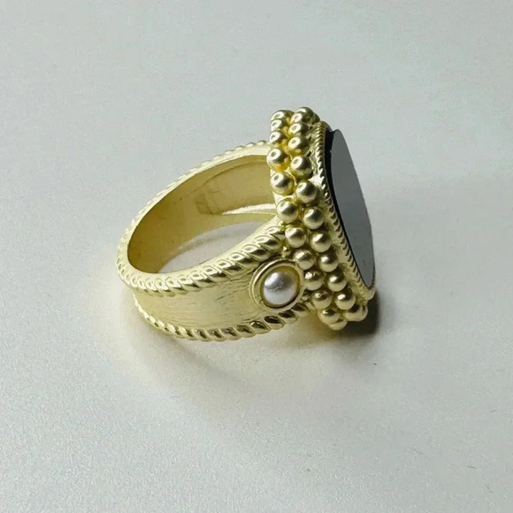 Stunning Black Onyx Stone Ring Set Muted Gold - Picture 6 of 7